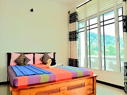 Kandyan Holiday Center