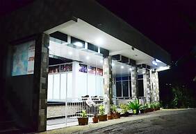 Kandyan Holiday Center