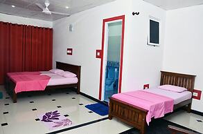 Kandyan Holiday Center