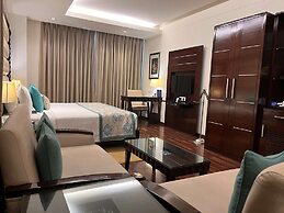 Deventure Sarovar Portico Kapashera