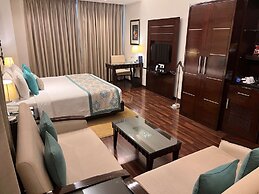 Deventure Sarovar Portico Kapashera