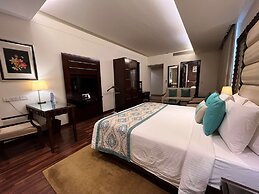 Deventure Sarovar Portico Kapashera