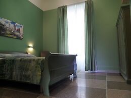 Al 325 rooms ai Fori