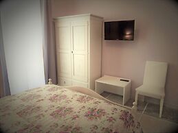 Al 325 rooms ai Fori