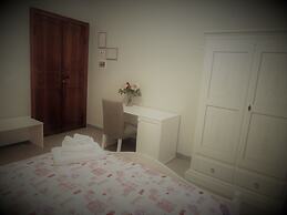 Al 325 rooms ai Fori