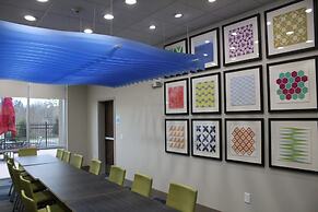 Holiday Inn Express & Suites Milledgeville by IHG