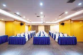Holiday Inn Express Tangshan Downtown, an IHG Hotel