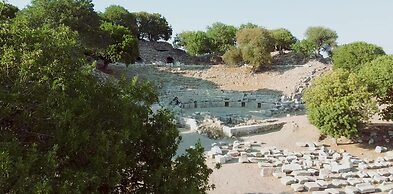 Maya Bistro Hotel Beach