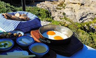 Maya Bistro Hotel Beach