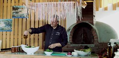 Maya Bistro Hotel Beach