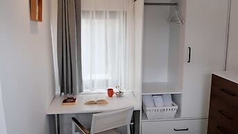 Maya Bistro Hotel Beach