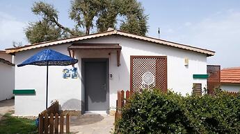 Maya Bistro Hotel Beach