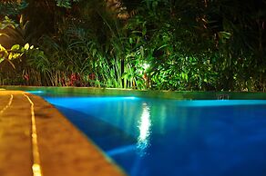Paradise Hot Springs Thermal Resort