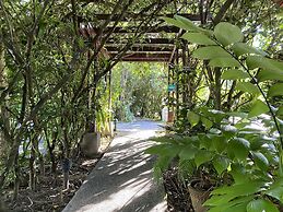 Paradise Hot Springs Thermal Resort