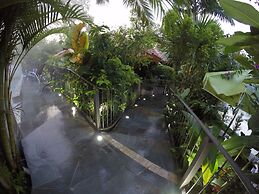 Paradise Hot Springs Thermal Resort