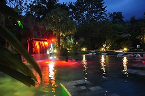 Paradise Hot Springs Thermal Resort