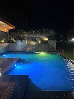 Paradise Hot Springs Thermal Resort