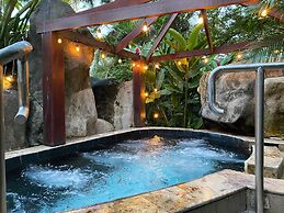 Paradise Hot Springs Thermal Resort