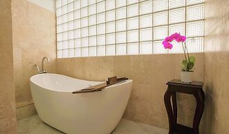 Paradise Hot Springs Thermal Resort