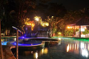 Paradise Hot Springs Thermal Resort