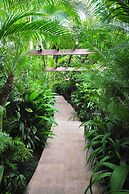 Paradise Hot Springs Thermal Resort