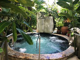 Paradise Hot Springs Thermal Resort