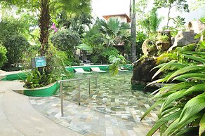 Paradise Hot Springs Thermal Resort