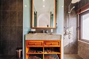 Serene Riverside Hotel Hoi An