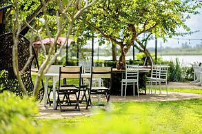 Serene Riverside Hotel Hoi An