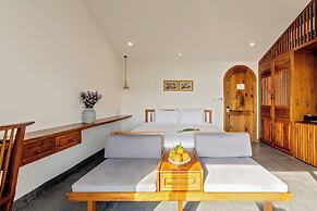 Serene Riverside Hotel Hoi An