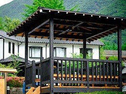 Yufuin Ryokan Seikoen