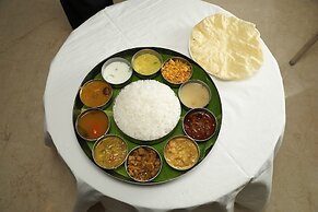 Hotel Ganpat Grand, Palani