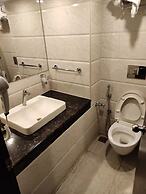 Hotel Ganpat Grand, Palani