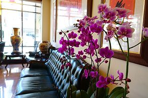 East Commercial Affairs Hotel