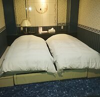 Hotel To