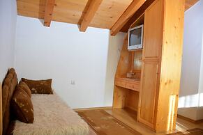 Trenchova Guest House