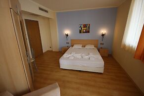 Menada Atrium Apartments