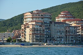 Menada Atrium Apartments