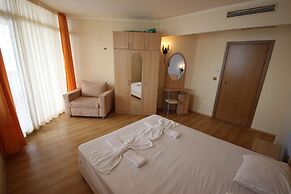 Menada Atrium Apartments