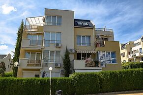 Menada Belle View Apartments