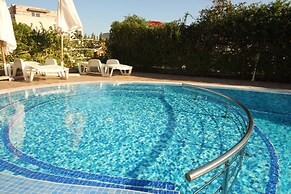 Menada Belle View Apartments