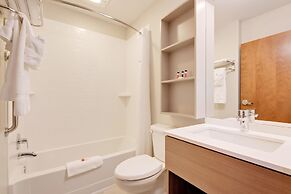 Microtel Inn & Suites by Wyndham Clarion