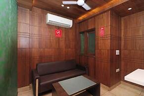 Hotel Jashn Inn near Apollo Hospital, Delhi