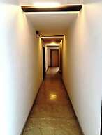 Hotel Jashn Inn near Apollo Hospital, Delhi