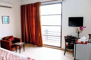 Hotel Jashn Inn near Apollo Hospital, Delhi