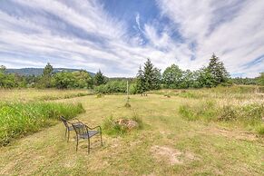 The Cedar Field Vacation House