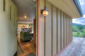 The Cedar Field Vacation House