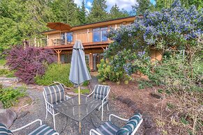 The Cedar Field Vacation House