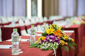 Muong Thanh Holiday Con Cuong