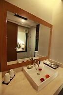 Muong Thanh Holiday Con Cuong